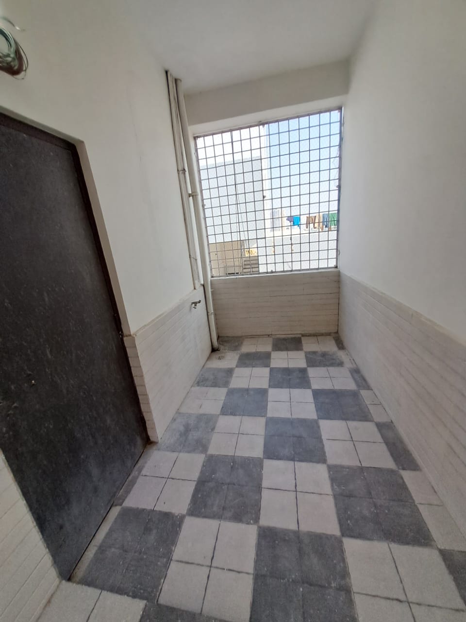 2 BHK  Flat For sale in